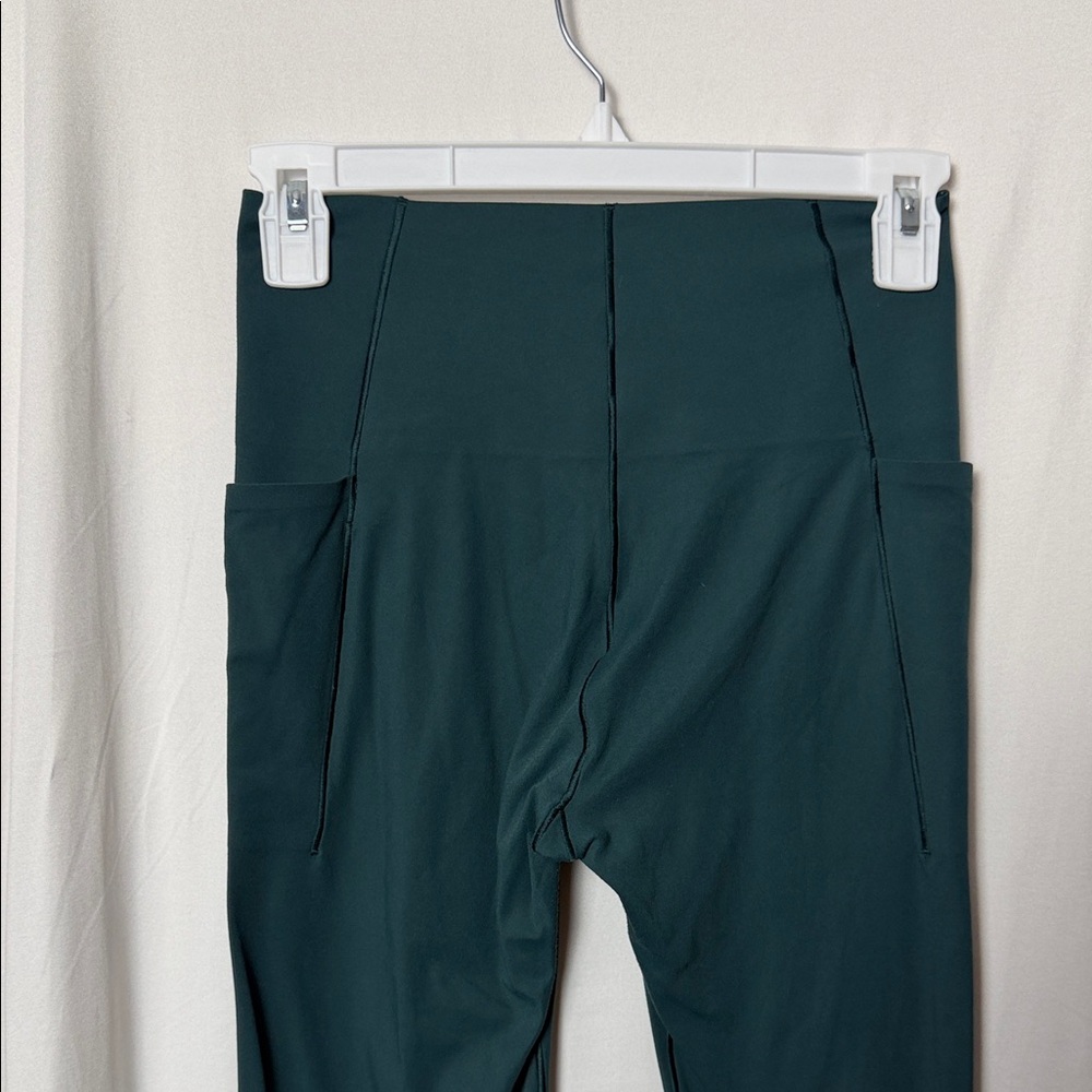 OFFLINE By Aerie Real Me XTRA High Waisted Hold Up! Pocket Legging Size SP - Picture 8 of 12